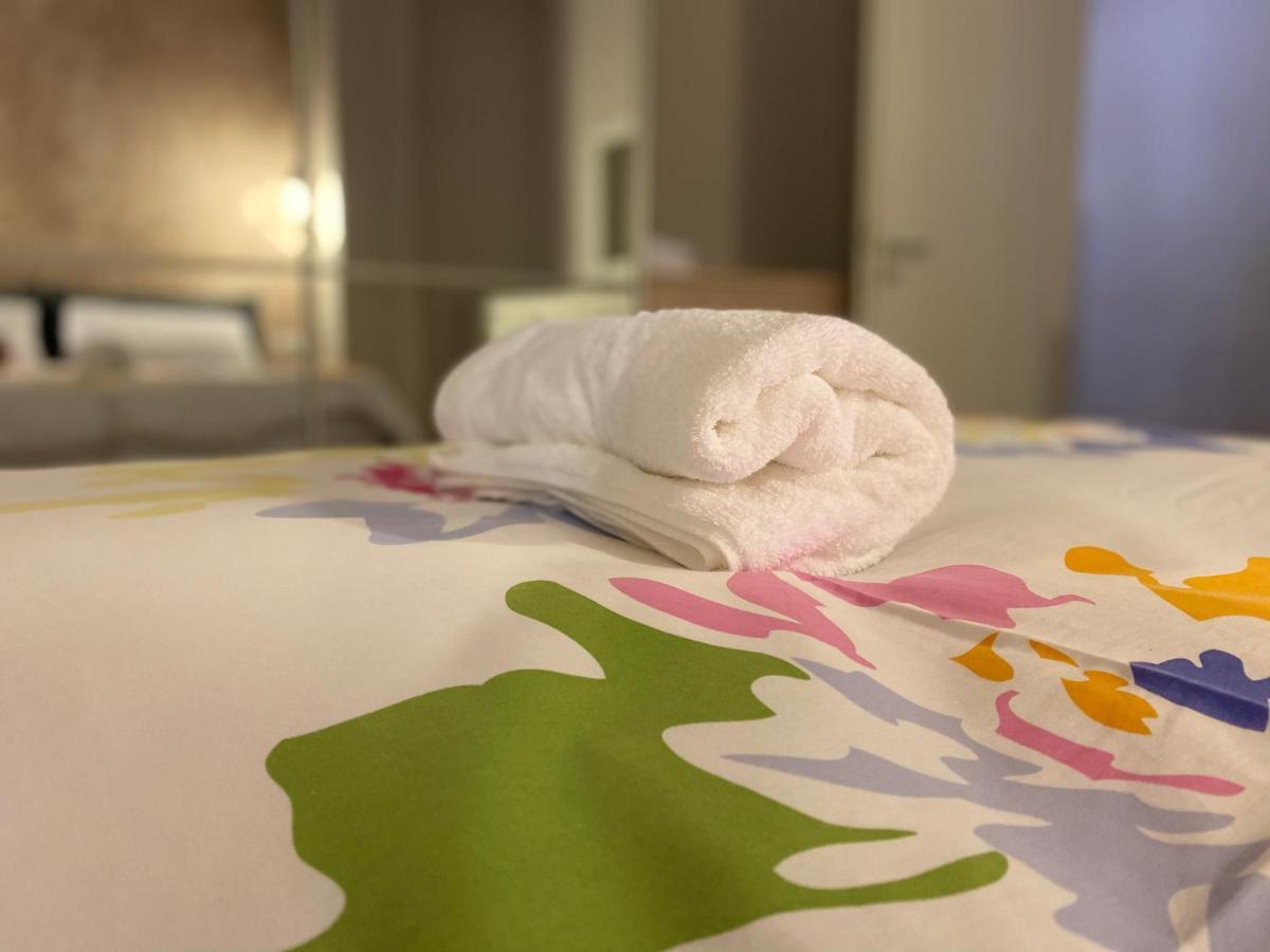 Mel'S Place Tiranë Ngoại thất bức ảnh